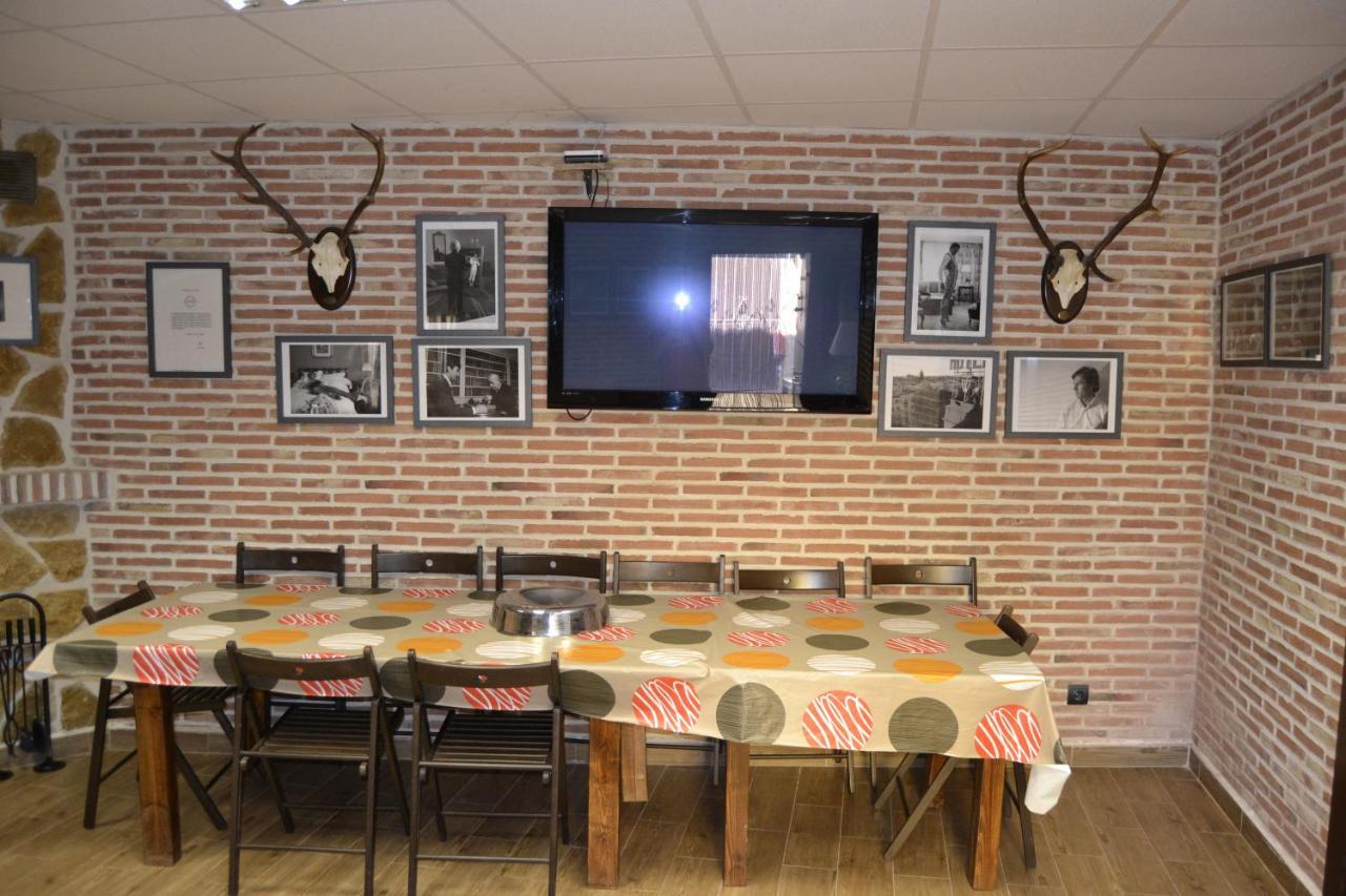 Aldea del Fresno Apartamentos "Casa Rural De Aldea" מראה חיצוני תמונה