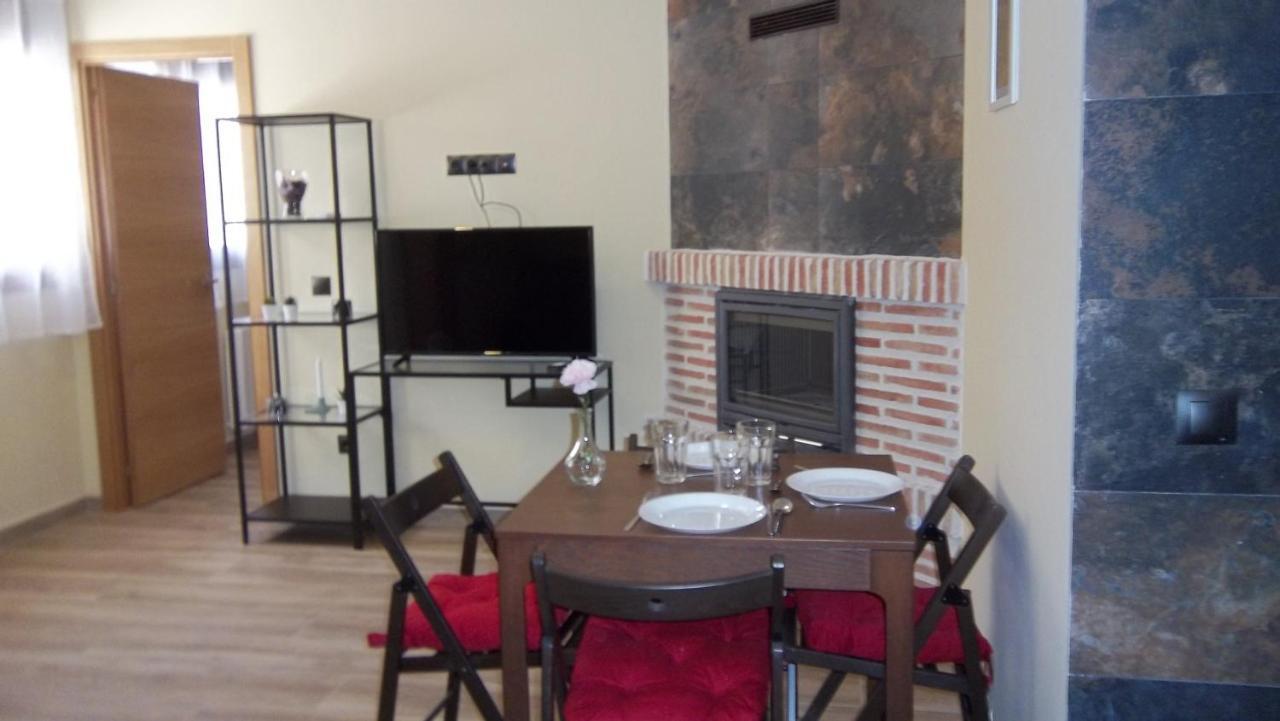 Aldea del Fresno Apartamentos "Casa Rural De Aldea" מראה חיצוני תמונה